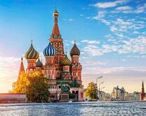 Собор Василия Блаженого в летней Москве