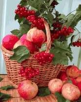 Без бренда «Плетёная корзина с калиной и яблоками» в Пензе